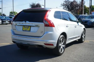Used 2015 Volvo XC60 T6 for sale in Lynnwood, WA — photo 5