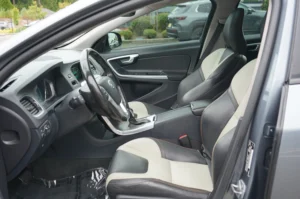 Used 2016 Volvo S60 Cross Country T5 Platinum for sale in Lynnwood, WA — photo 17