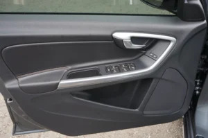 Used 2016 Volvo S60 Cross Country T5 Platinum for sale in Lynnwood, WA — photo 21
