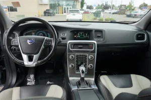 Used 2016 Volvo S60 Cross Country T5 Platinum for sale in Lynnwood, WA — photo 25
