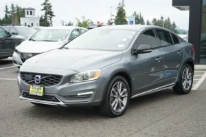 Used 2016 Volvo S60 Cross Country T5 Platinum for sale in Lynnwood, WA — photo 8