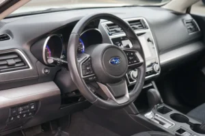 Used 2018 Subaru Outback 2.5i Premium for sale in Lynnwood, WA — photo 4