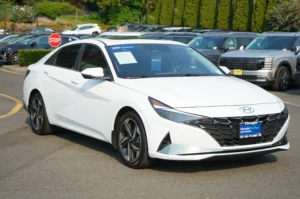 Used 2021 Hyundai ELANTRA HYBRID Limited for sale in Lynnwood, WA — photo 3