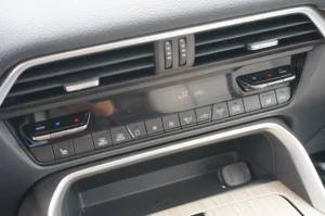 Used 2024 Mazda CX-90 PHEV Preferred for sale in Lynnwood, WA — photo 18