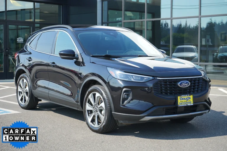 2025 Ford Escape Platinum
