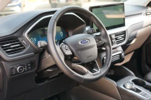 Used 2025 Ford Escape Platinum for sale in Lynnwood, WA — photo 17