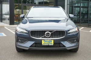 Used 2026 Volvo V60 Cross Country Ultra for sale in Lynnwood, WA — photo 10