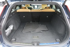 Used 2026 Volvo V60 Cross Country Ultra for sale in Lynnwood, WA — photo 12