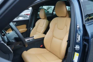 Used 2026 Volvo V60 Cross Country Ultra for sale in Lynnwood, WA — photo 24