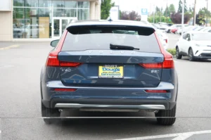 Used 2026 Volvo V60 Cross Country Ultra for sale in Lynnwood, WA — photo 4