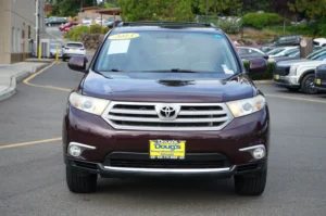 Used 2013 Toyota Highlander SE for sale in Lynnwood, WA — photo 2