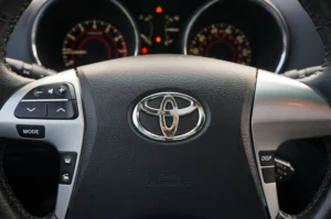 Used 2013 Toyota Highlander SE for sale in Lynnwood, WA — photo 26