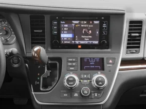 Used 2017 Toyota Sienna Limited Premium for sale in Lynnwood, WA — photo 10