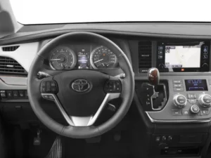 Used 2017 Toyota Sienna Limited Premium for sale in Lynnwood, WA — photo 7