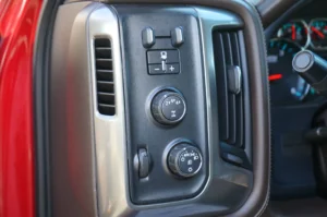 Used 2018 Chevrolet Silverado 2500HD LTZ for sale in Lynnwood, WA — photo 15