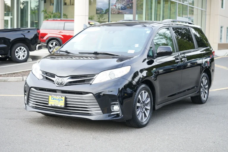 2020 Toyota Sienna XLE