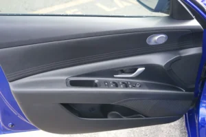Used 2023 Hyundai ELANTRA HYBRID Blue for sale in Lynnwood, WA — photo 10