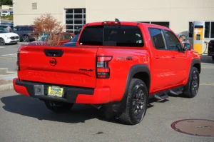 Used 2024 Nissan Frontier PRO-4X for sale in Lynnwood, WA — photo 3