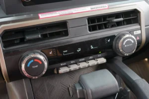 Used 2024 Toyota Tacoma 4WD SR5 for sale in Lynnwood, WA — photo 25