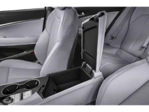 Used 2025 Genesis G70 2.5T for sale in Lynnwood, WA — photo 17