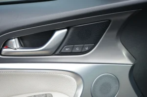 Used 2025 Genesis G70 2.5T for sale in Lynnwood, WA — photo 18