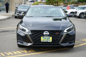 Used 2025 Nissan Altima SR for sale in Lynnwood, WA — photo 2