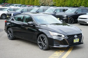 Used 2025 Nissan Altima SR for sale in Lynnwood, WA — photo 4