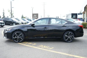 Used 2025 Nissan Altima SR for sale in Lynnwood, WA — photo 9