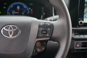 Used 2025 Toyota Camry LE for sale in Lynnwood, WA — photo 27