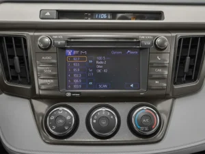 Used 2013 Toyota RAV4 XLE for sale in Lynnwood, WA — photo 9