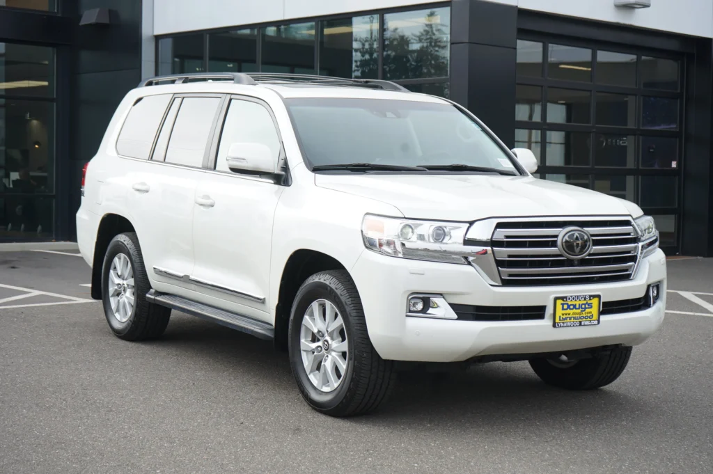 2018 Toyota Land Cruiser Base