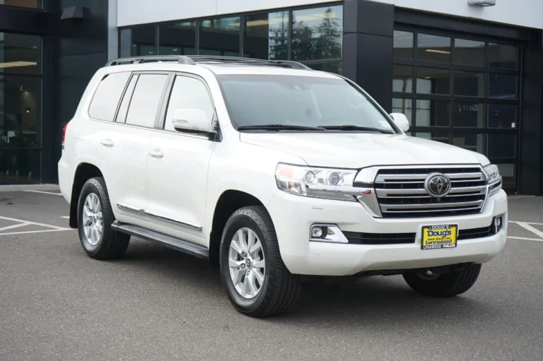 2018 Toyota Land Cruiser Base