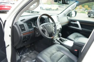 Used 2018 Toyota Land Cruiser Base for sale in Lynnwood, WA — photo 16