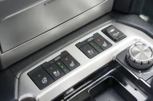 Used 2018 Toyota Land Cruiser Base for sale in Lynnwood, WA — photo 26
