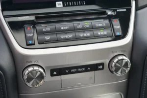 Used 2018 Toyota Land Cruiser Base for sale in Lynnwood, WA — photo 27