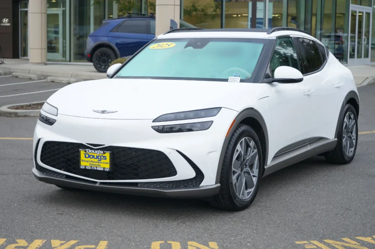 2025 Genesis GV60 Standard
