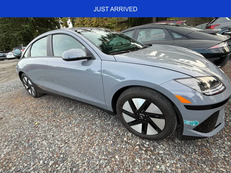 2025 Hyundai IONIQ 6 SE Standard Range