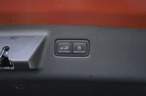 Used 2025 Hyundai SANTA FE HYBRID Calligraphy for sale in Lynnwood, WA — photo 12